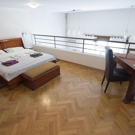 Appartamento Knez Belgrado Esterno foto