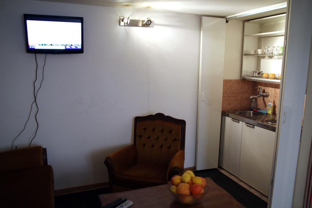 Appartamento Knez Belgrado Camera foto