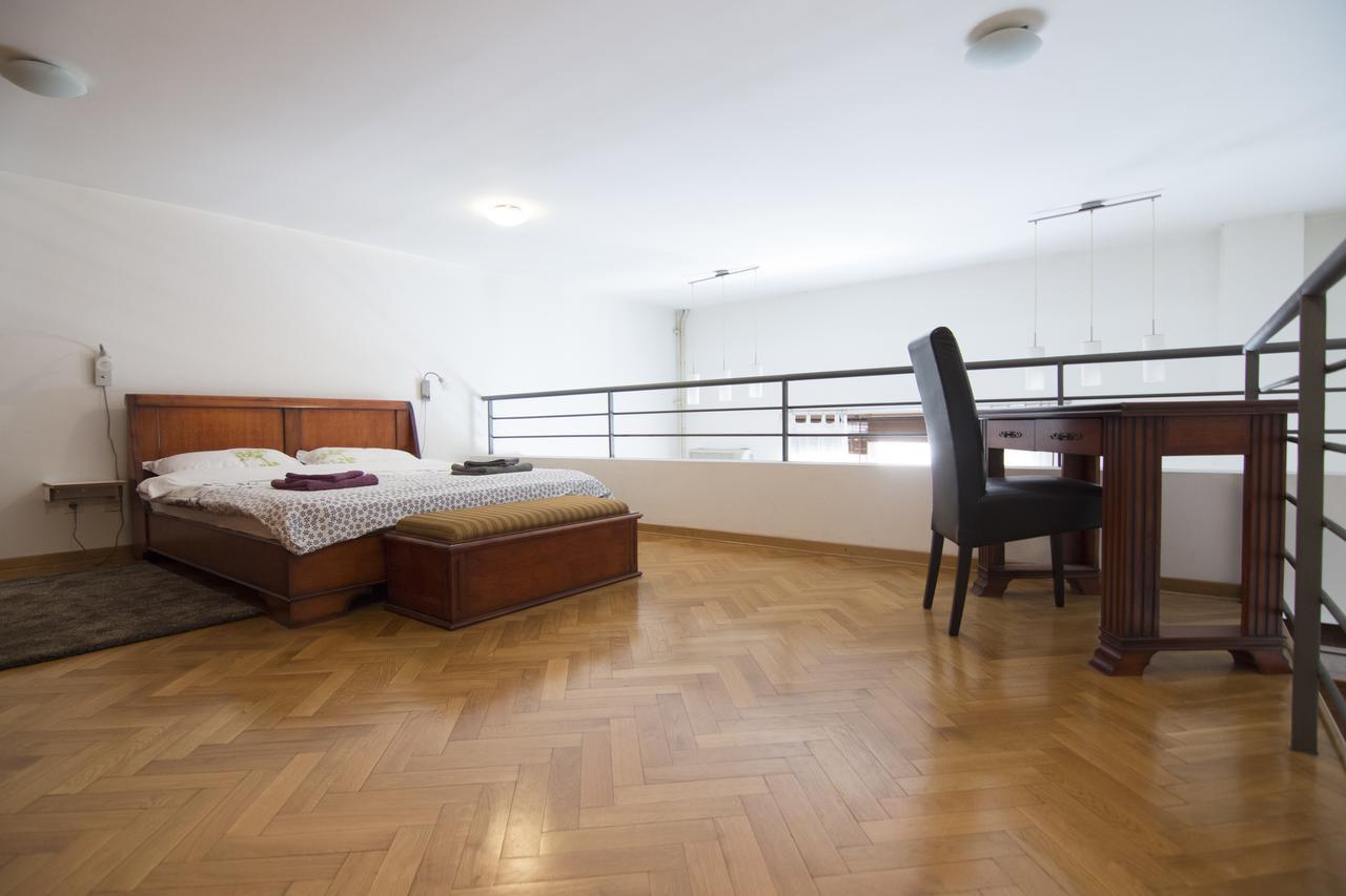 Appartamento Knez Belgrado Esterno foto